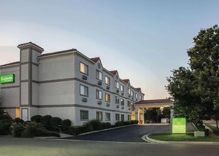 La Quinta By Wyndham Davis Hotel