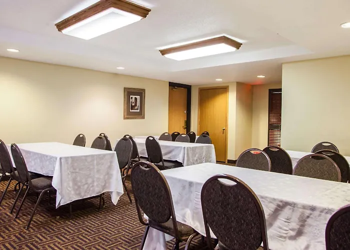 Quality Inn Bolingbrook I-55