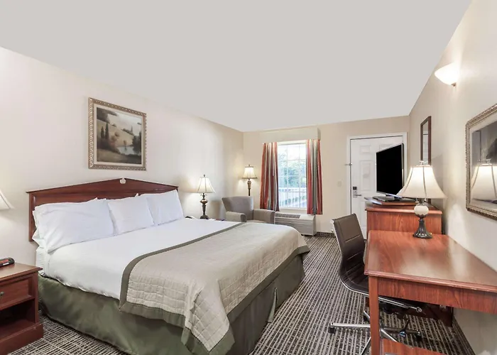 Baymont By Wyndham Hickory