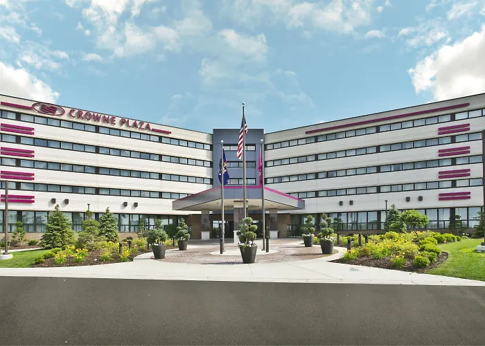 Crowne Plaza Lansing By Ihg