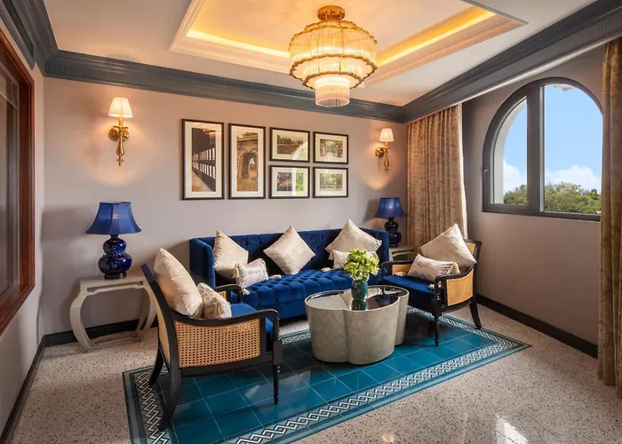 Silk Path Grand Hue Hotel