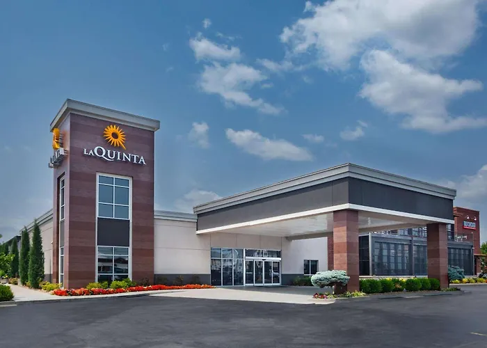 La Quinta By Wyndham Joplin Hotel