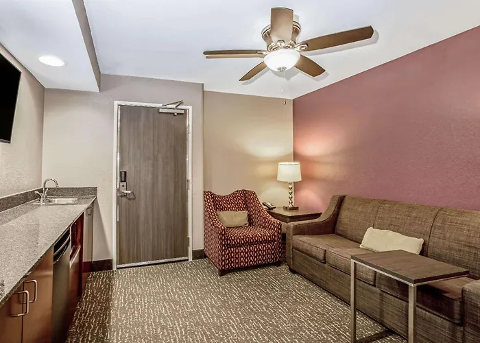 La Quinta By Wyndham Kearney
