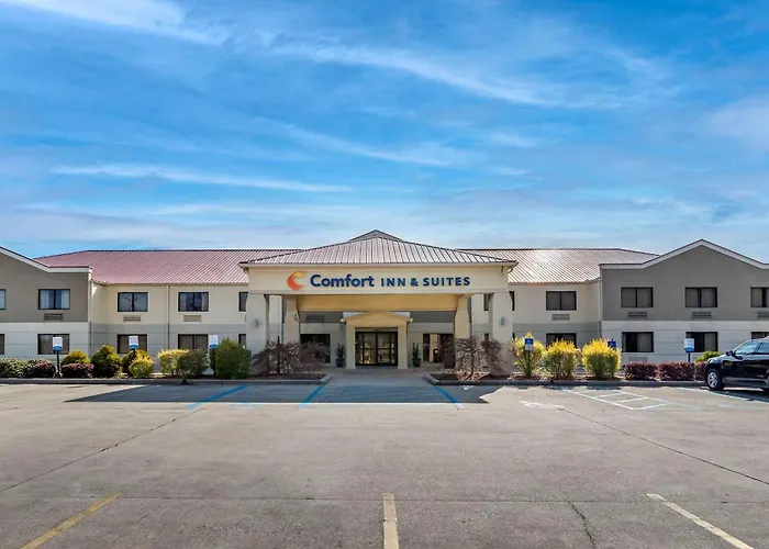 Comfort Inn & Suites Leeds I-20