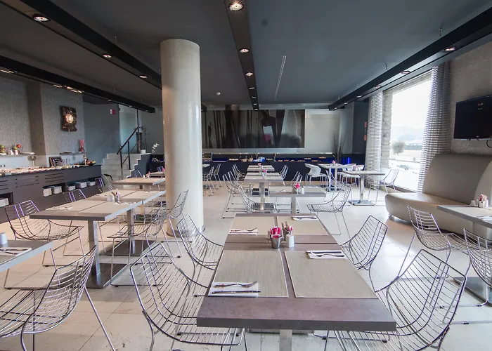 Petit Palace Tamarises Getxo