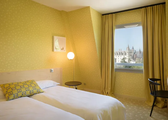 L'Hôtel - Face au Château Nantes