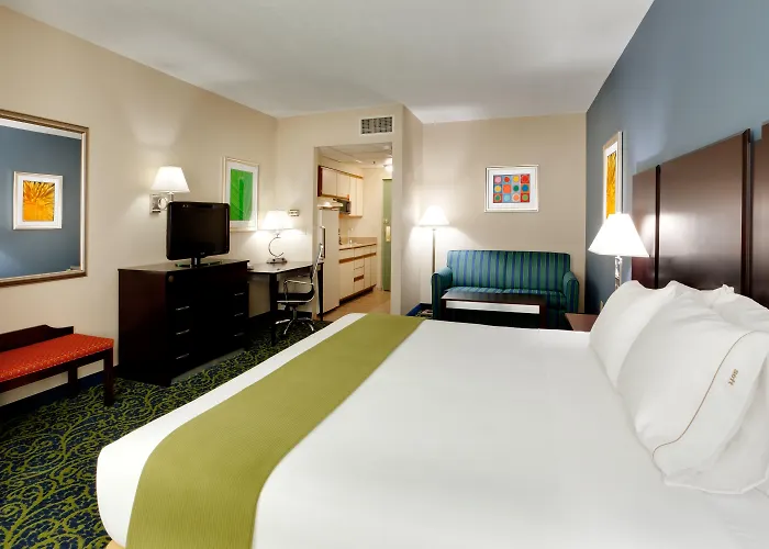 Owego Hotels