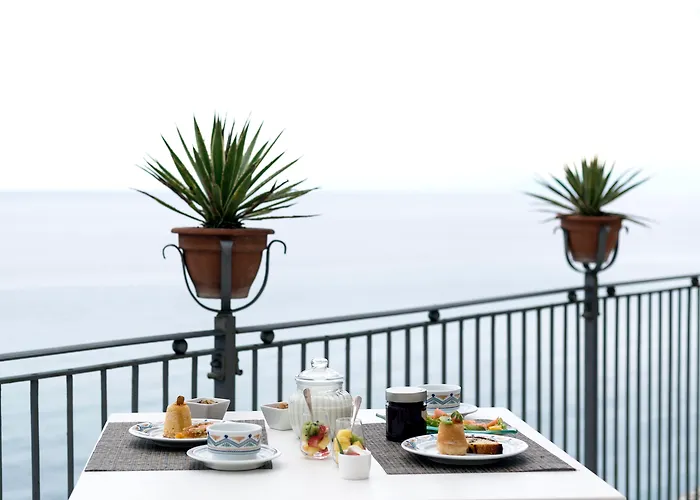 La Dolce Vita A Tropea