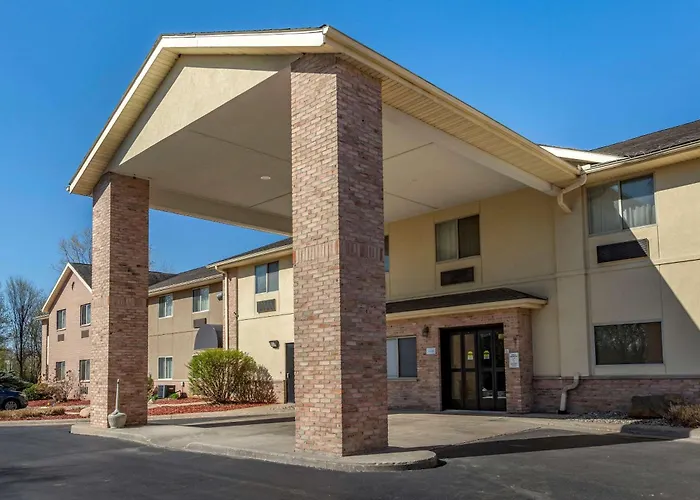 Comfort Inn & Suites Paw Paw
