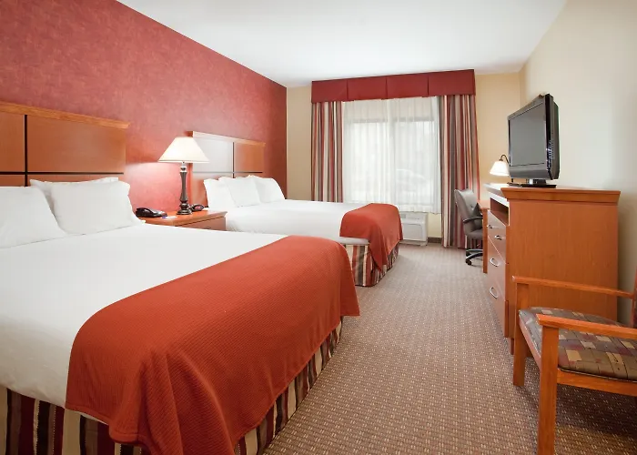 Holiday Inn Express Hotel & Suites Loveland By Ihg