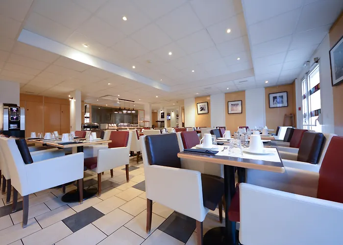 Hotel Cerise Chatou