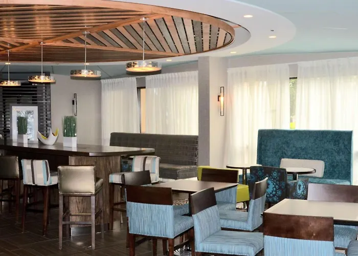 Hampton Inn Perry