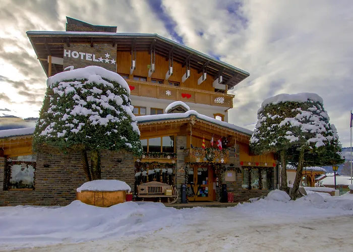 Chalet-Hôtel Neige et Roc, The Originals Relais  Samoëns