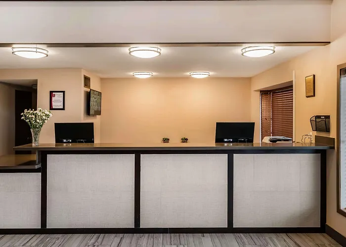 Clarion Inn Near Jblm Tacoma