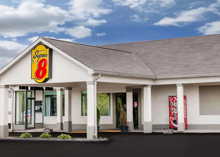 Super 8 By Wyndham Monteagle Tn
