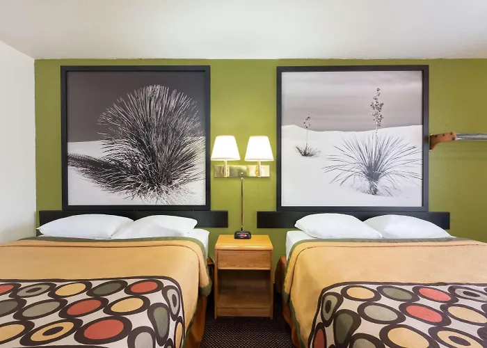 Super 8 By Wyndham Ruidoso Motel