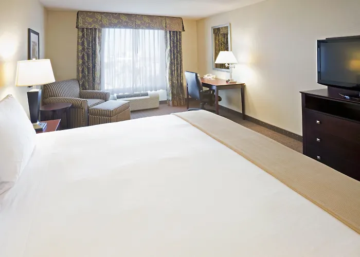 Holiday Inn Express Hotel & Suites Eagle Pass By Ihg