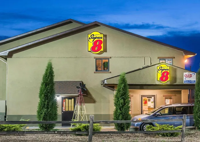 Super 8 By Wyndham Colby