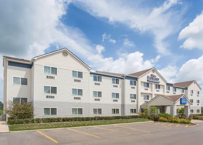 Baymont By Wyndham Mattoon Hotel