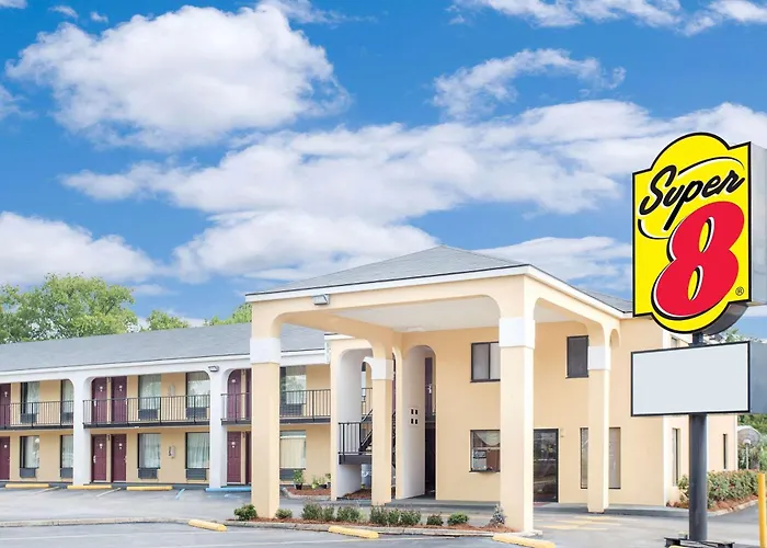 Super 8 By Wyndham Eufaula Hotel