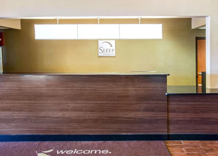 Sleep Inn & Suites Oregon - Toledo
