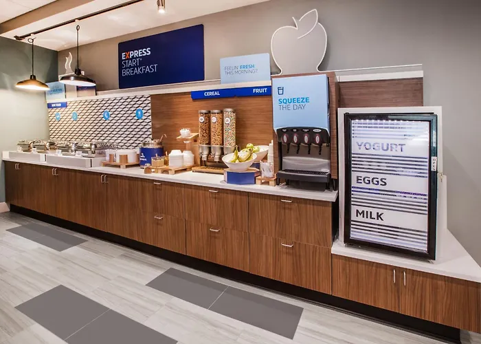 Holiday Inn Express Uvalde By Ihg