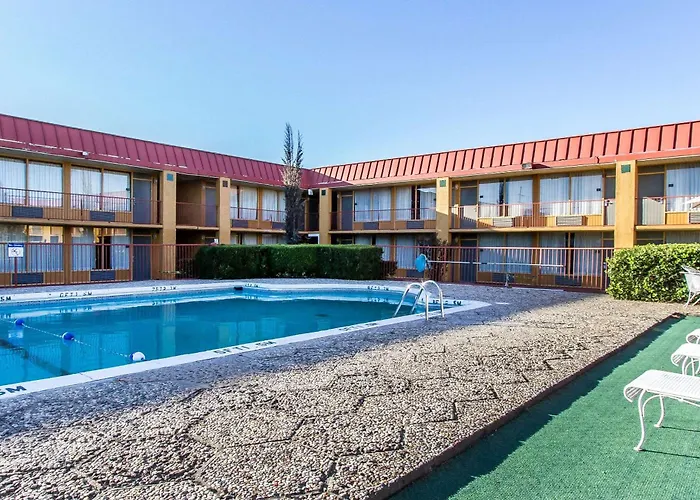 Quality Inn Ada Near University