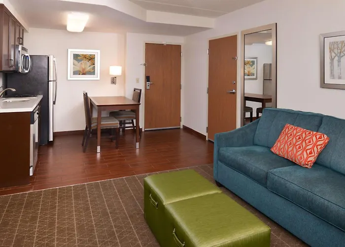 Hampton Inn & Suites Pueblo-Southgate