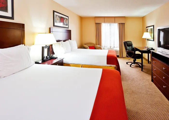 Holiday Inn Express Hotel & Suites Dickson By Ihg