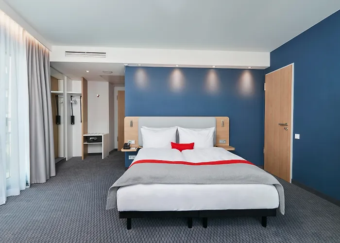 Holiday Inn Express - Berlin - Alexanderplatz, an IHG Hotel