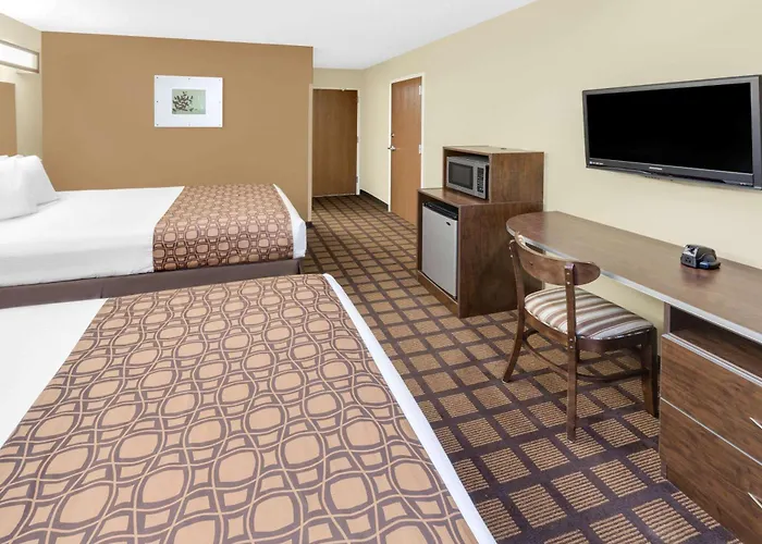 Ozark Hotels