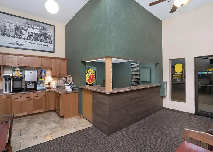 Super 8 By Wyndham Willmar