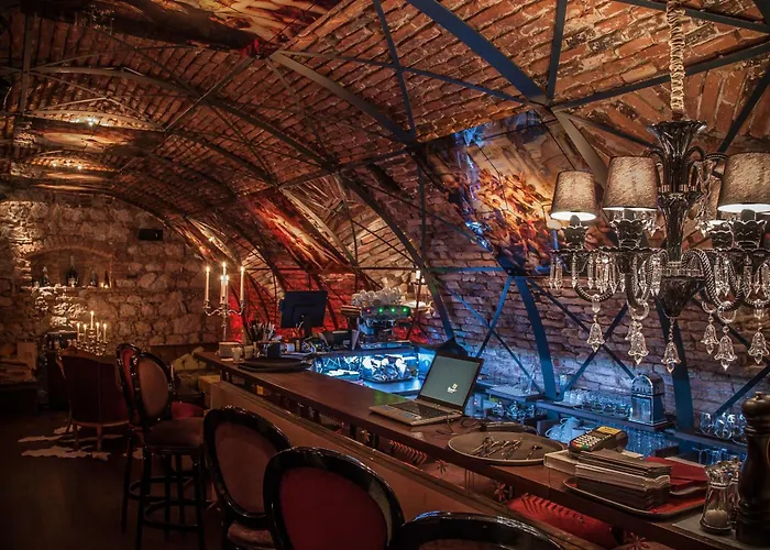 Casa Albert Boutique & Restaurant