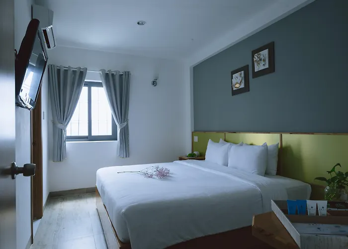 Happy Life Green Hotel