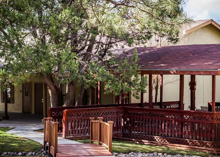 Best Western Pine Springs Inn