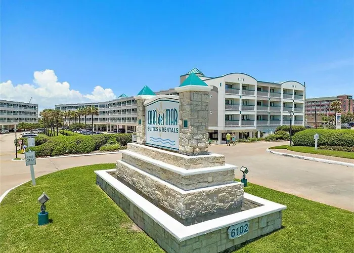 Sea Chase With An Ocean View At Casa Del Mar