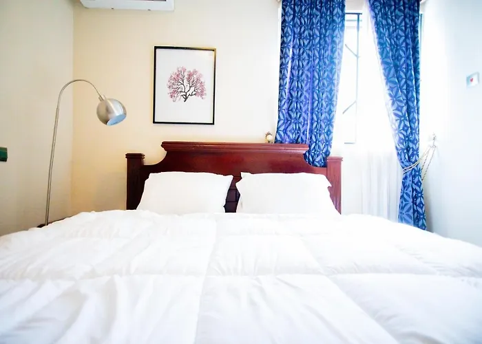 Aduk Guest House Airport City Accra