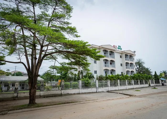 Hotel Hibiscus Blvd Triomphal Libreville