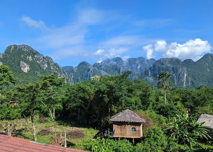 Vang Vieng Camellia Hotel