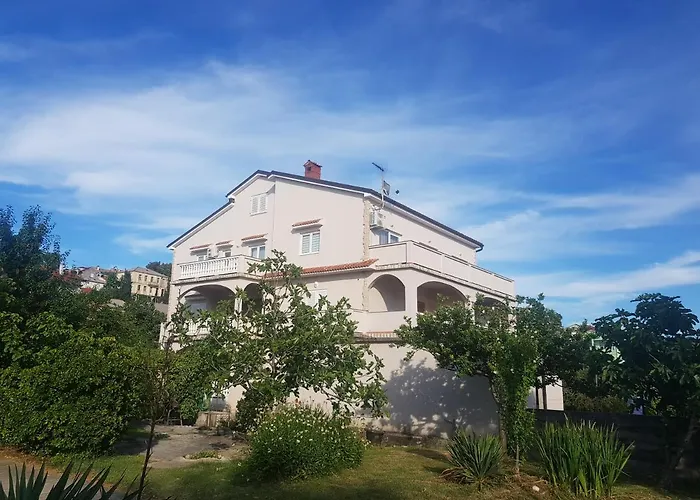 Apartments By The Sea Lopar