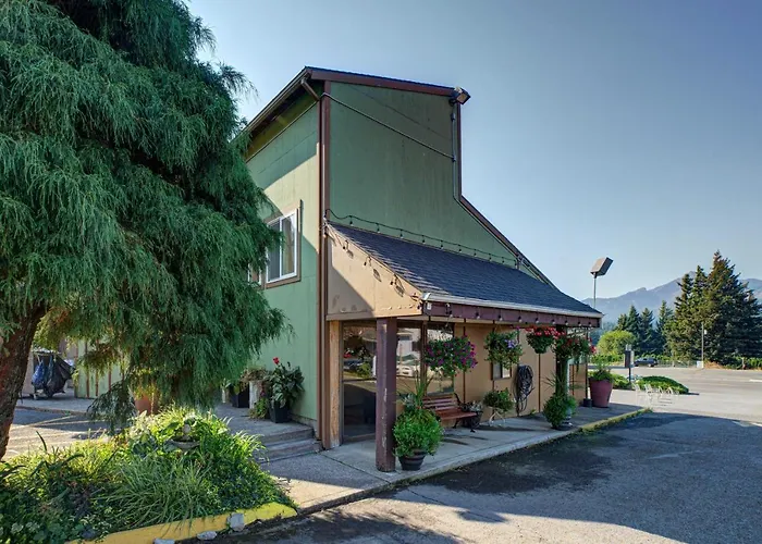 Columbia Gorge Inn Cascade Locks