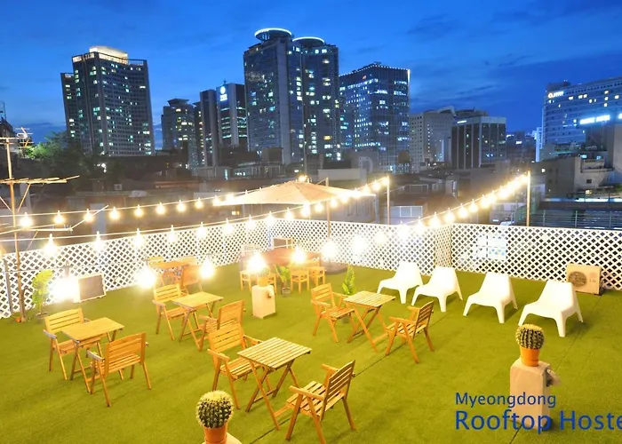 OYO Rooftop Hostel
