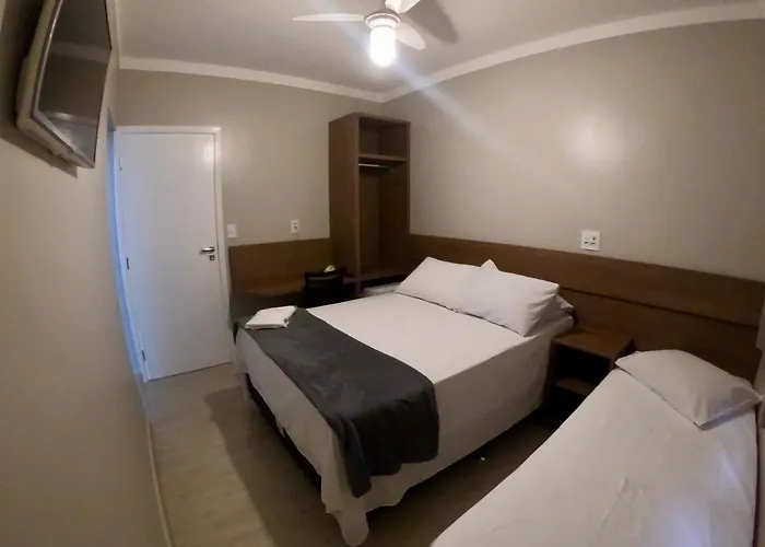 Hotel Tertulio'S Rio Claro 