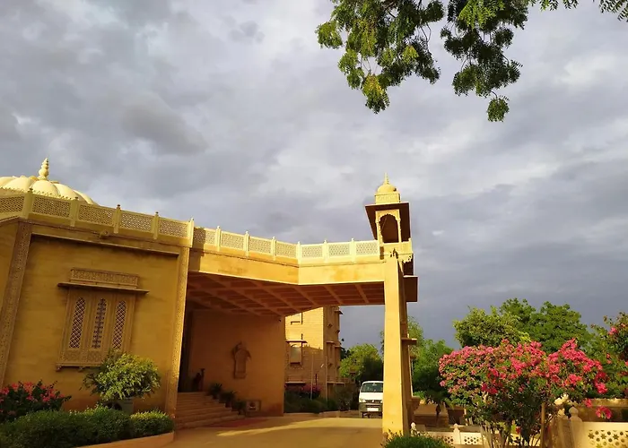 Hotel Heritage Inn