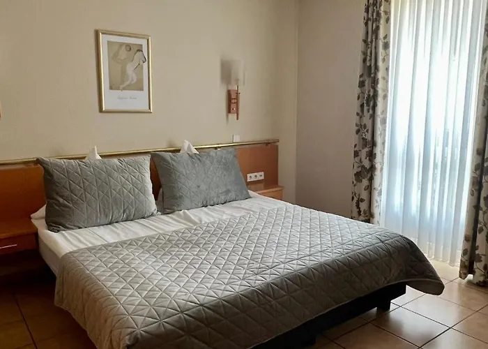 Hotels in Dinslaken