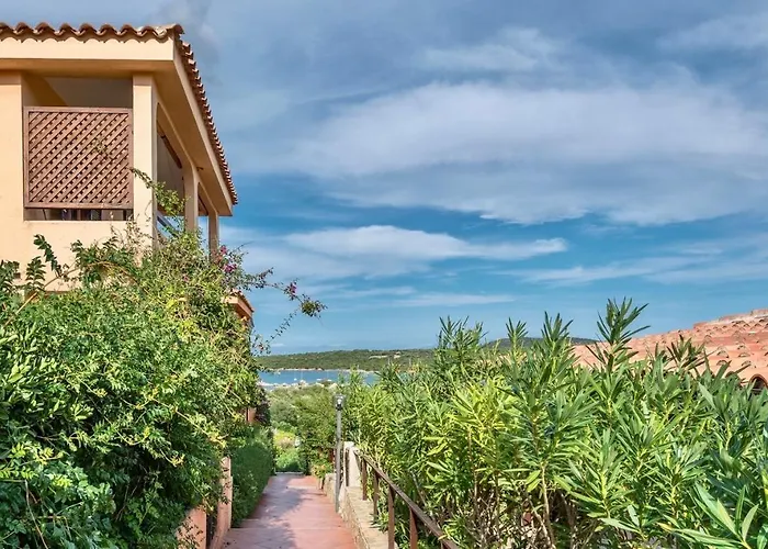 Residence a Golfo di Marinella a 450 mt dal mare