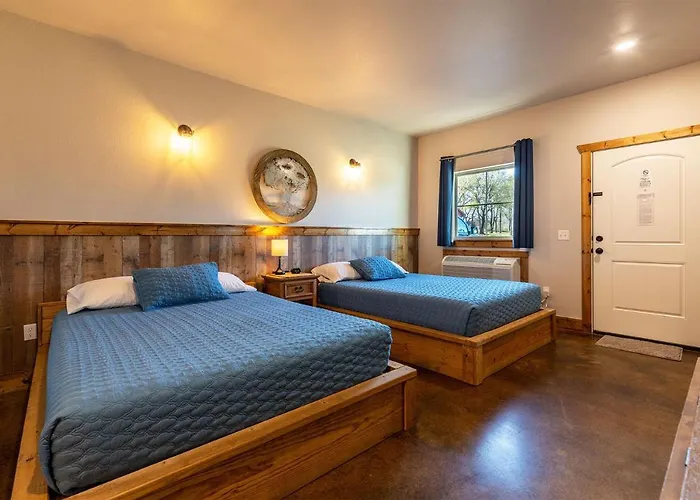 The Woods Lodging