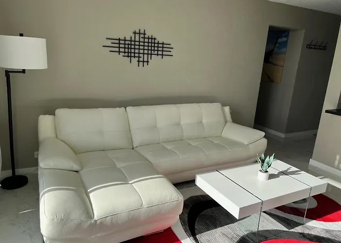Stunning Views Best Location In Hilo 2Br Modern Condo