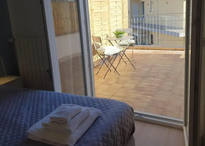 Blue Sky Rooftop Rooms - Bari Policlinico