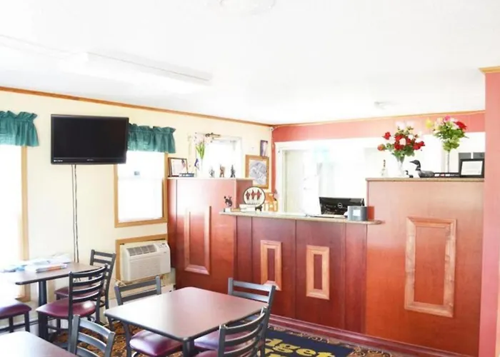 Budget Inn Fairmont
